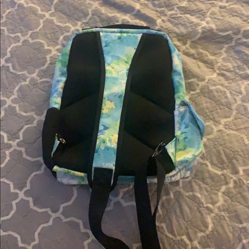 Medium Sized Backpack. - image 2